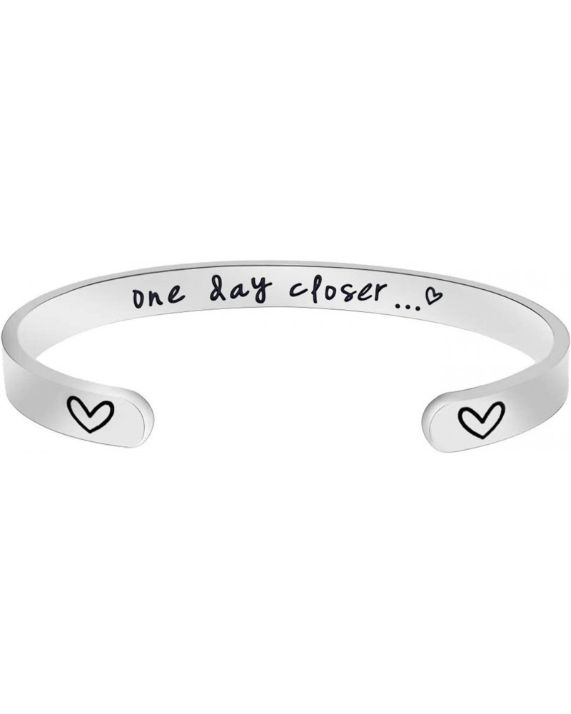 One Day Closer Cuff Bracelet, Long Distance Love for Army Wife, Military Girlfriend, Deployment Gift For Her Countdown LDR Lo...